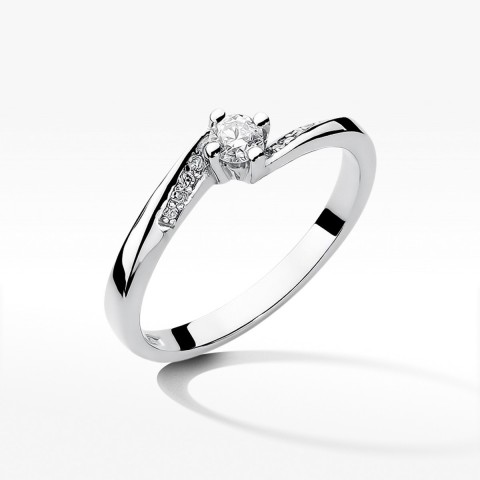 Pierścionek z białego złota z diamentami  - próba 585 0,19CT W-262B