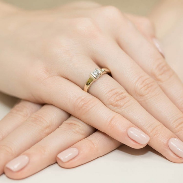 Pierścionek z białego złota z diamentem - próba 585 0,10CT W-343B