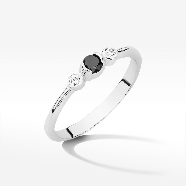 Pierścionek Czarny Diament 0,18ct białe złoto W0620