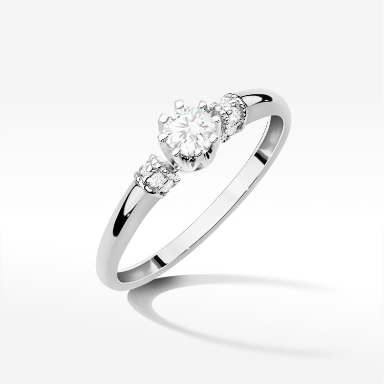 Pierścionek z diamentami 0,32ct białe złoto W0667