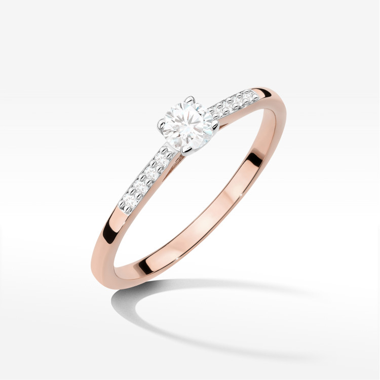 Pierścionek z diamentami 0,32ct różowe złoto W0668