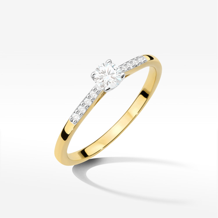 Pierścionek z diamentami 0,32ct żółte złoto W0668