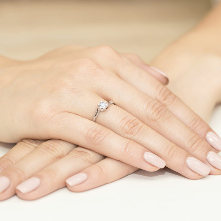 Pierścionek W0163 Diament 0,30ct białe złoto