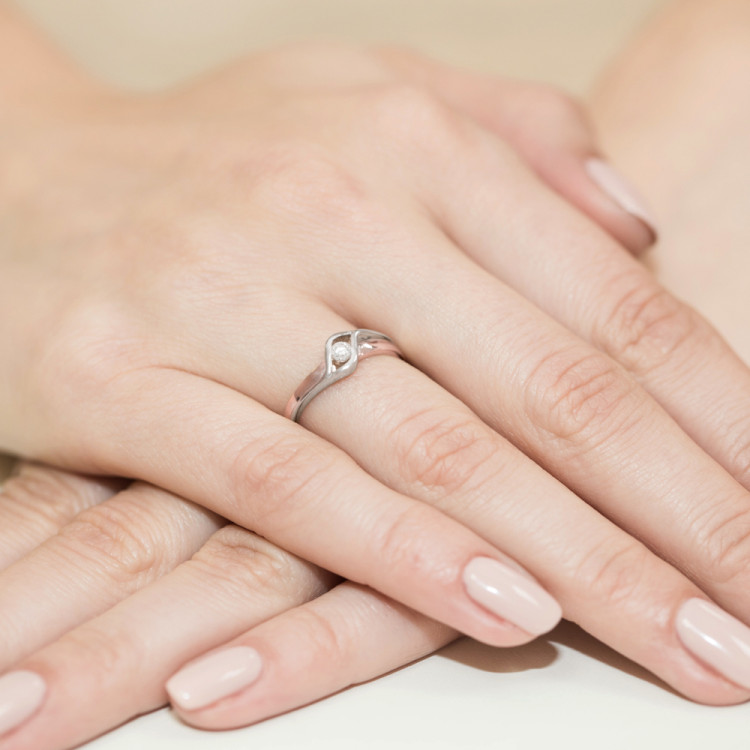 Pierścionek W0178 Diament 0,10ct różowe złoto