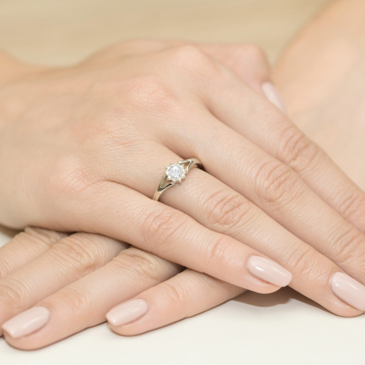 Pierścionek PV-250 Diament 0,10ct białe złoto