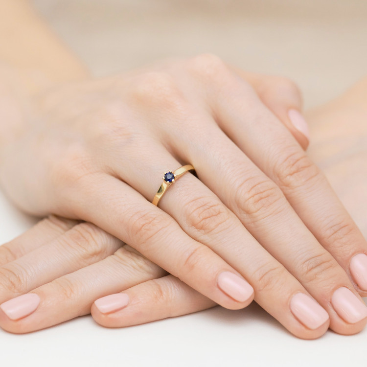 Pierścionek W0222 Szafir 0,15ct żółte złoto