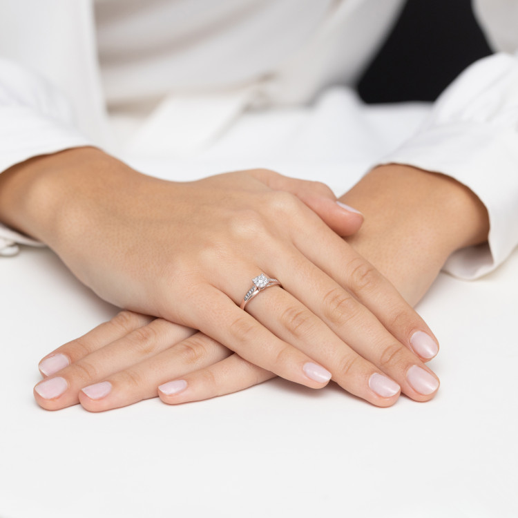 Pierścionek z diamentami 0,198ct różowe złoto W0564
