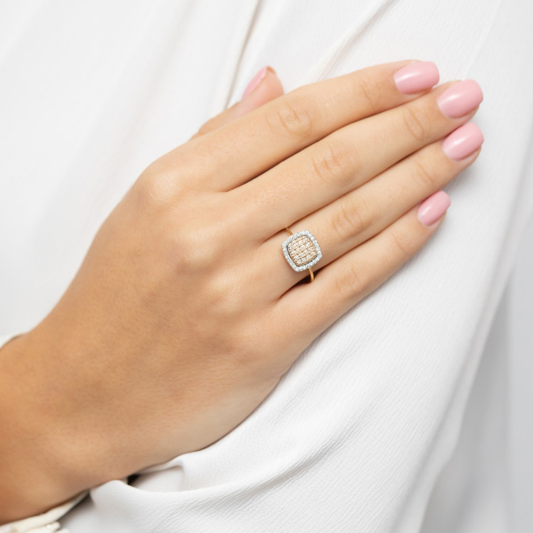 Pierścionek z diamentami 0,278ct żółte złoto W0568