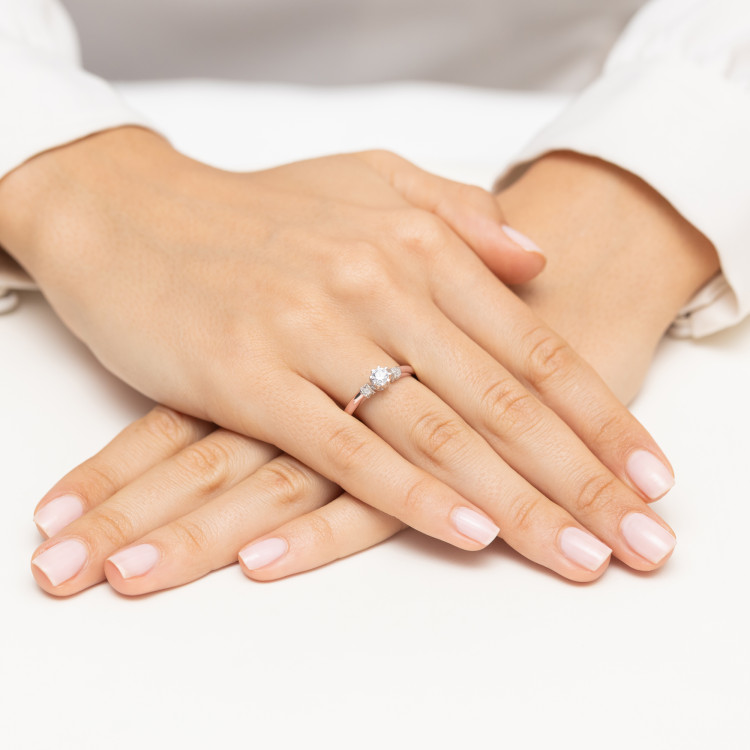 Pierścionek z diamentami 0,32ct różowe złoto W0667