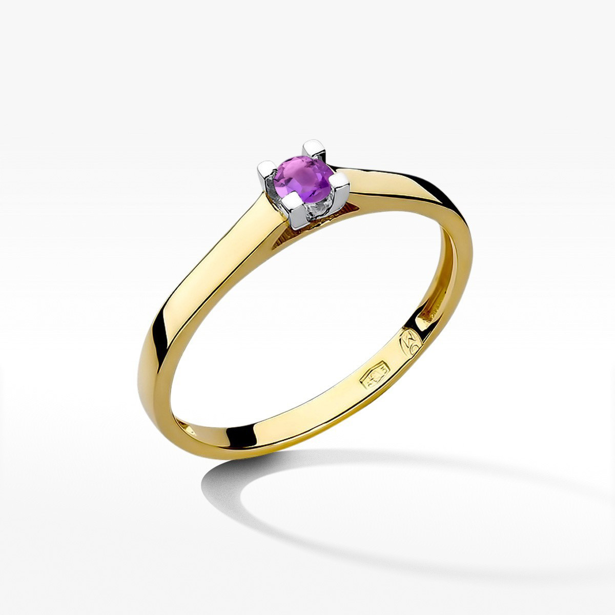 Pierścionek z żółtego złota z ametystem - próba 585 0,10CT w0221.Z3.AMV.02