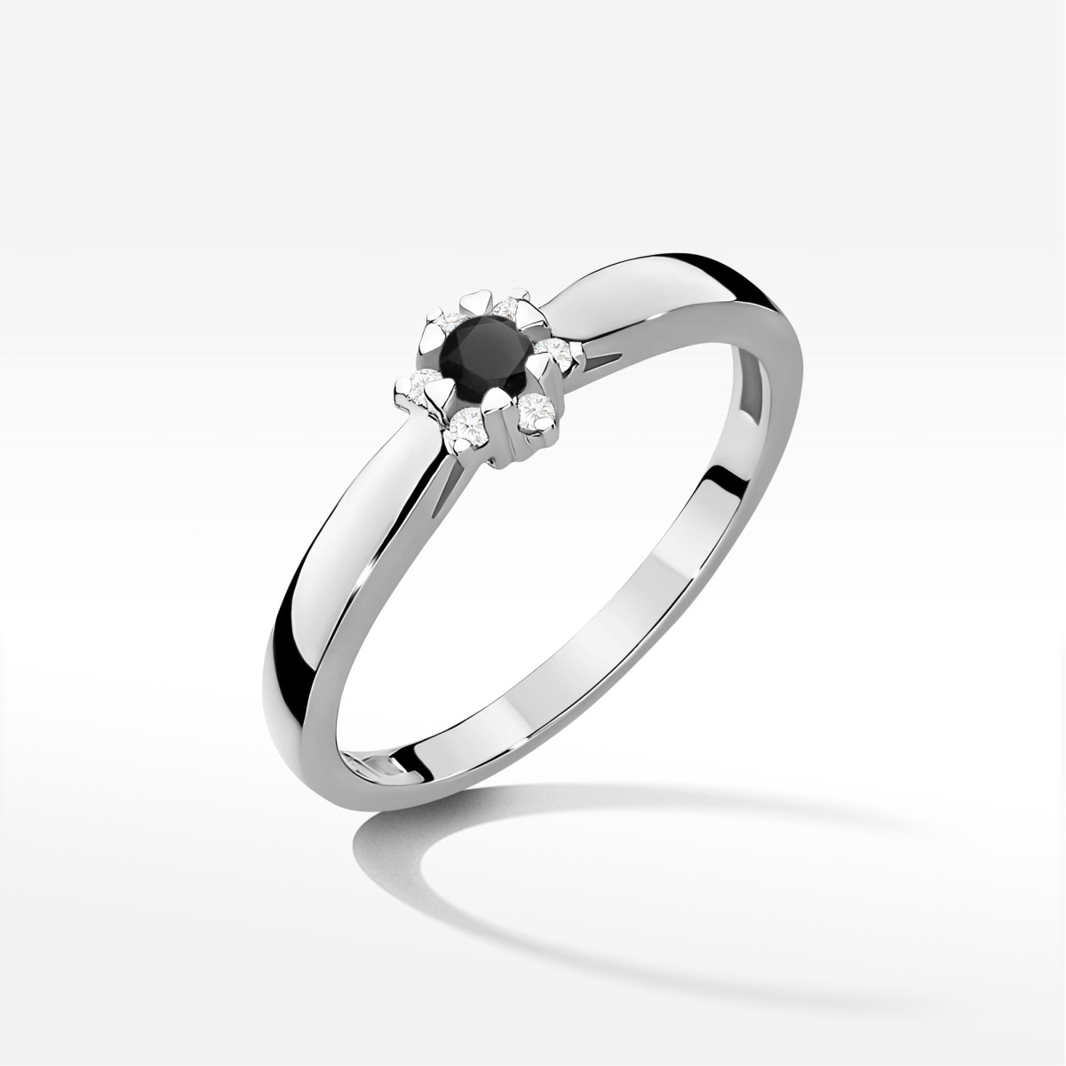 Pierścionek z białego złota z czarnym diamentem - próba 585 0,27CT PV-251.B3.DIB.01