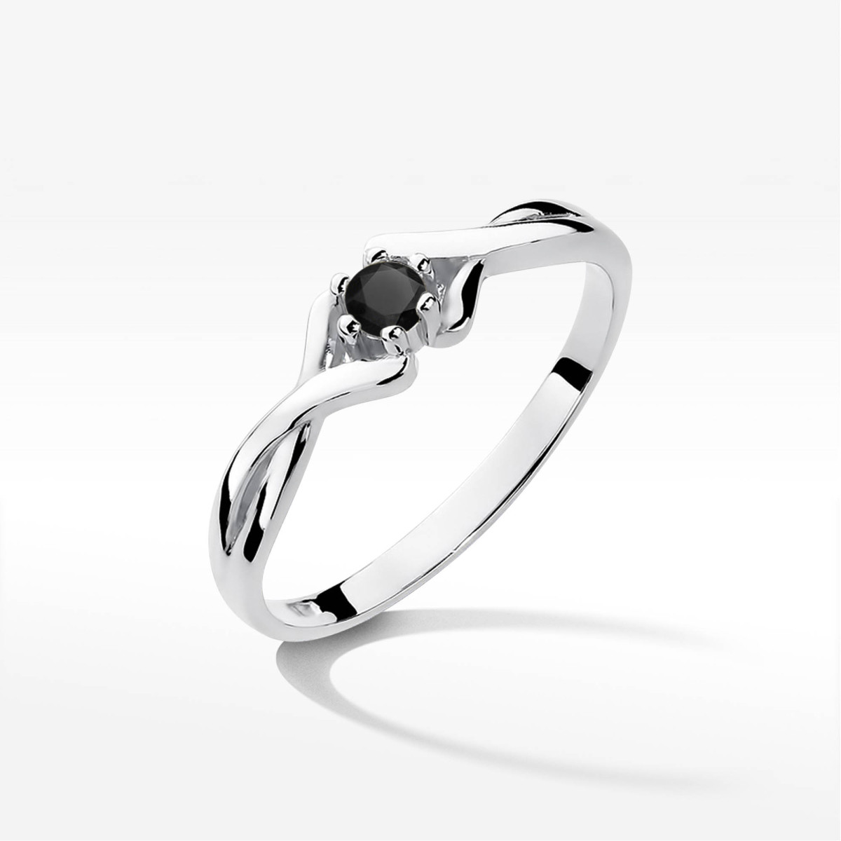 Pierścionek z białego złota z czarnym diamentem - próba 585 0,12CT PV-123.B3.DIB.01