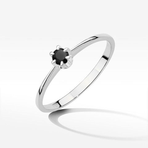 Pierścionek z białego złota z czarnym diamentem - próba 585 0,12CT w0220.B3.DIB.02