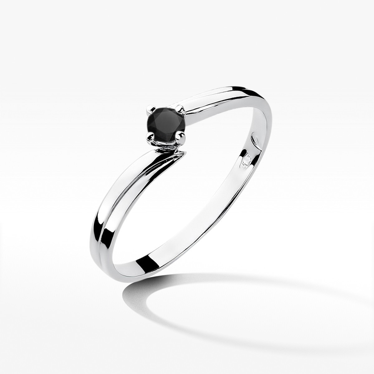 Pierścionek z białego złota z czarnym diamentem - próba 585 0,12CT w0231.B3.DIB.02