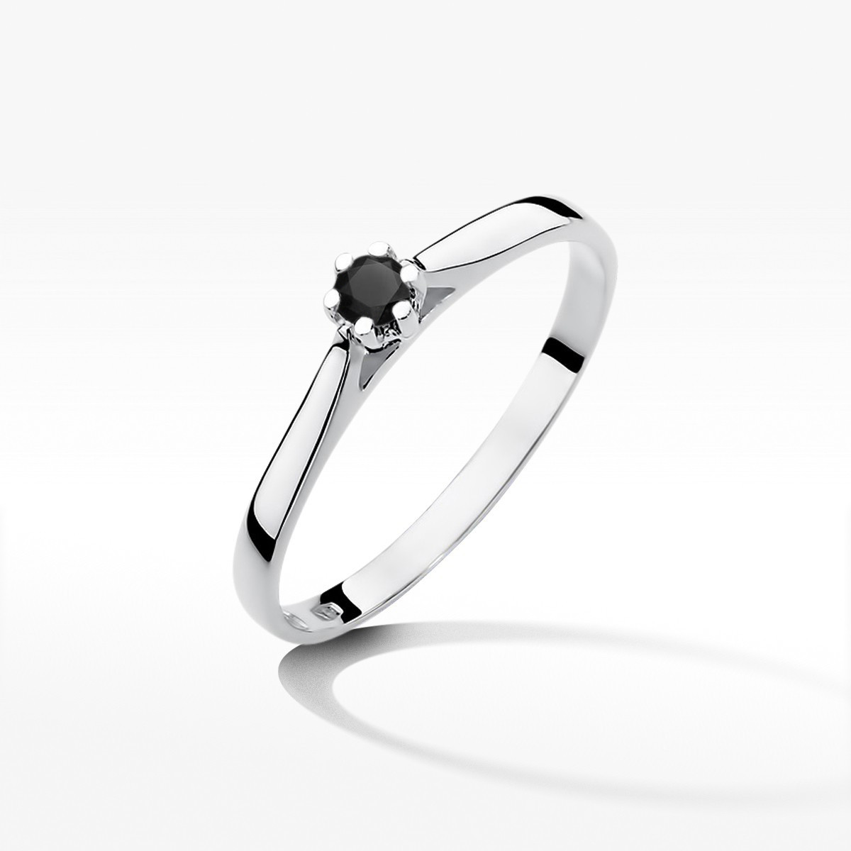 Pierścionek z białego złota z czarnym diamentem - próba 585 0,12CT w0311.B3.DIB.02