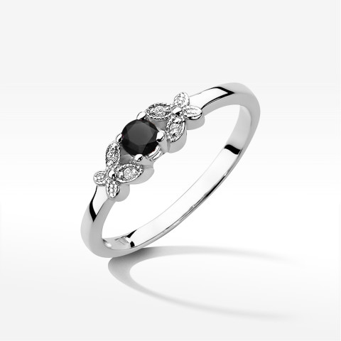 Pierścionek z białego złota z czarnym diamentem - próba 585 0,14CT w0414.B3.DIB.01