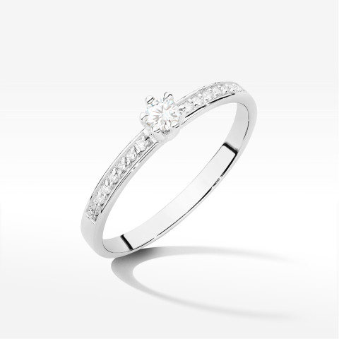 Pierścionek z białego złota z diamentami  - próba 585 0,17CT PV-110B