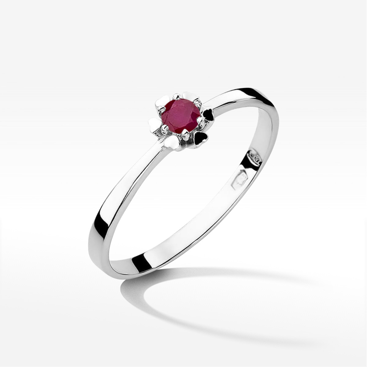 Pierścionek z białego złota z rubinem - próba 585 0,15CT w0053.B3.RUR.01