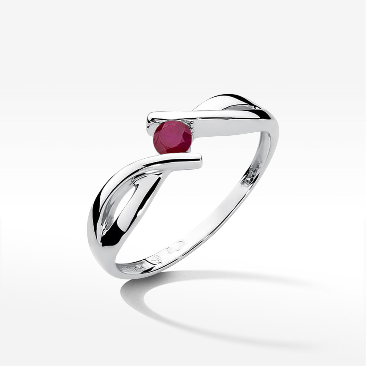 Pierścionek z białego złota z rubinem - próba 585 0,15CT w0191.B3.RUR.01