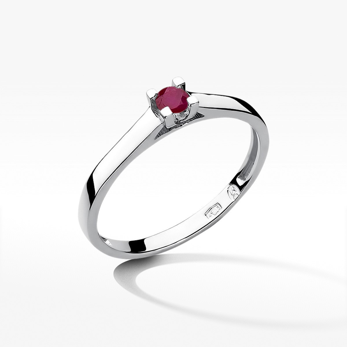 Pierścionek z białego złota z rubinem - próba 585 0,15CT w0221.B3.RUR.02