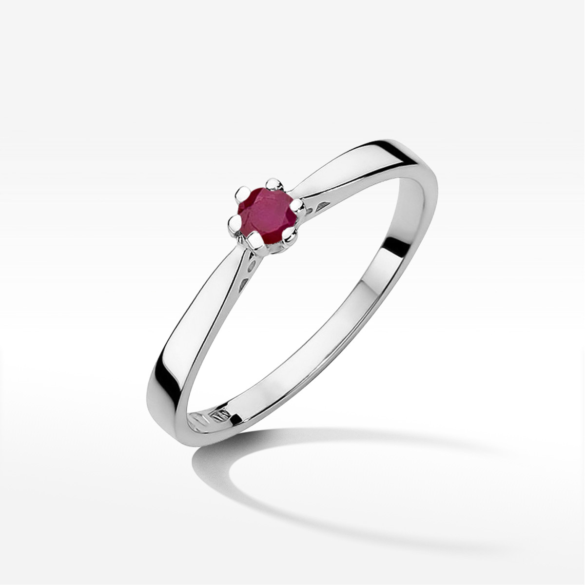 Pierścionek z białego złota z rubinem - próba 585 0,15CT w0229.B3.RUR.02