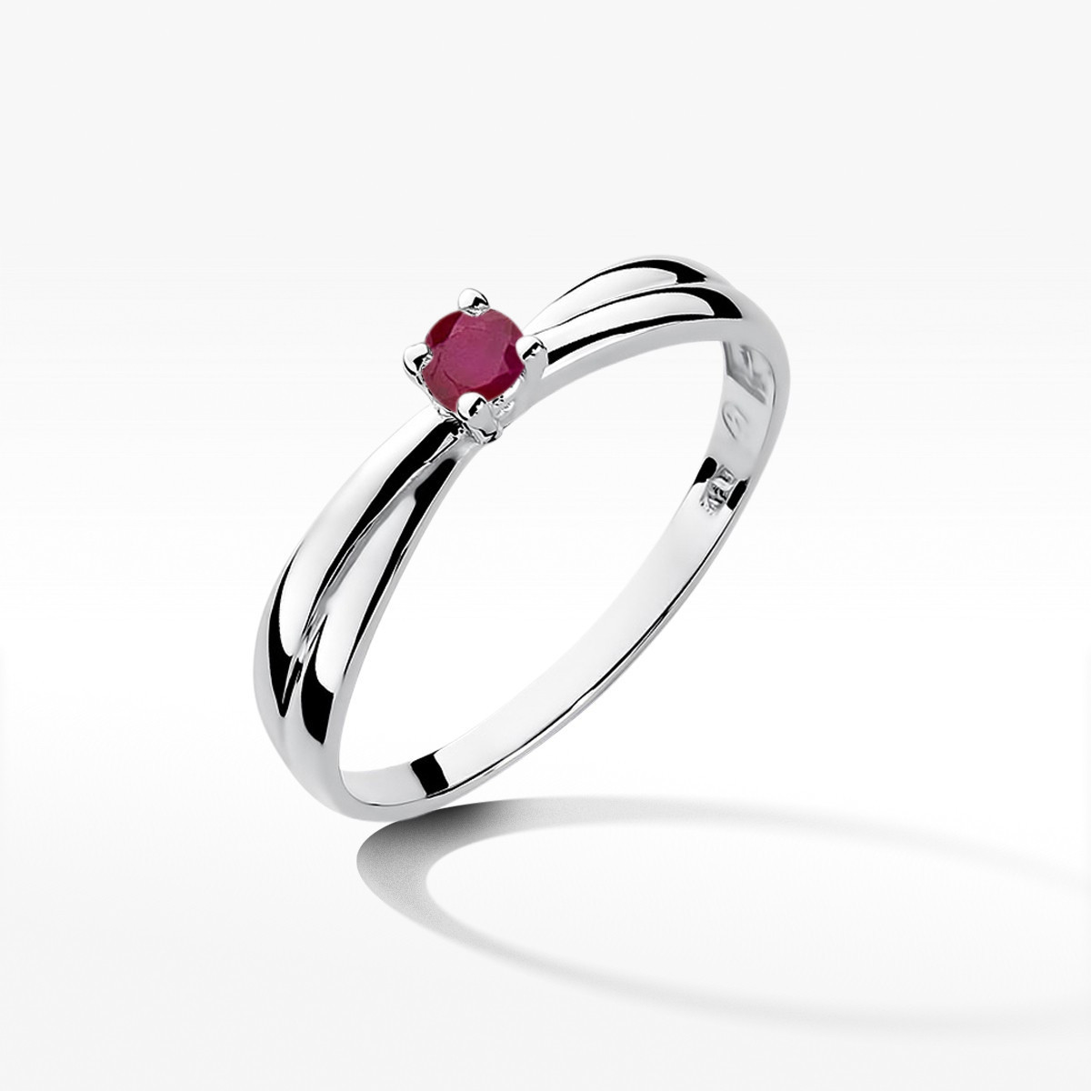 Pierścionek z białego złota z rubinem - próba 585 0,15CT w0230.B3.RUR.02