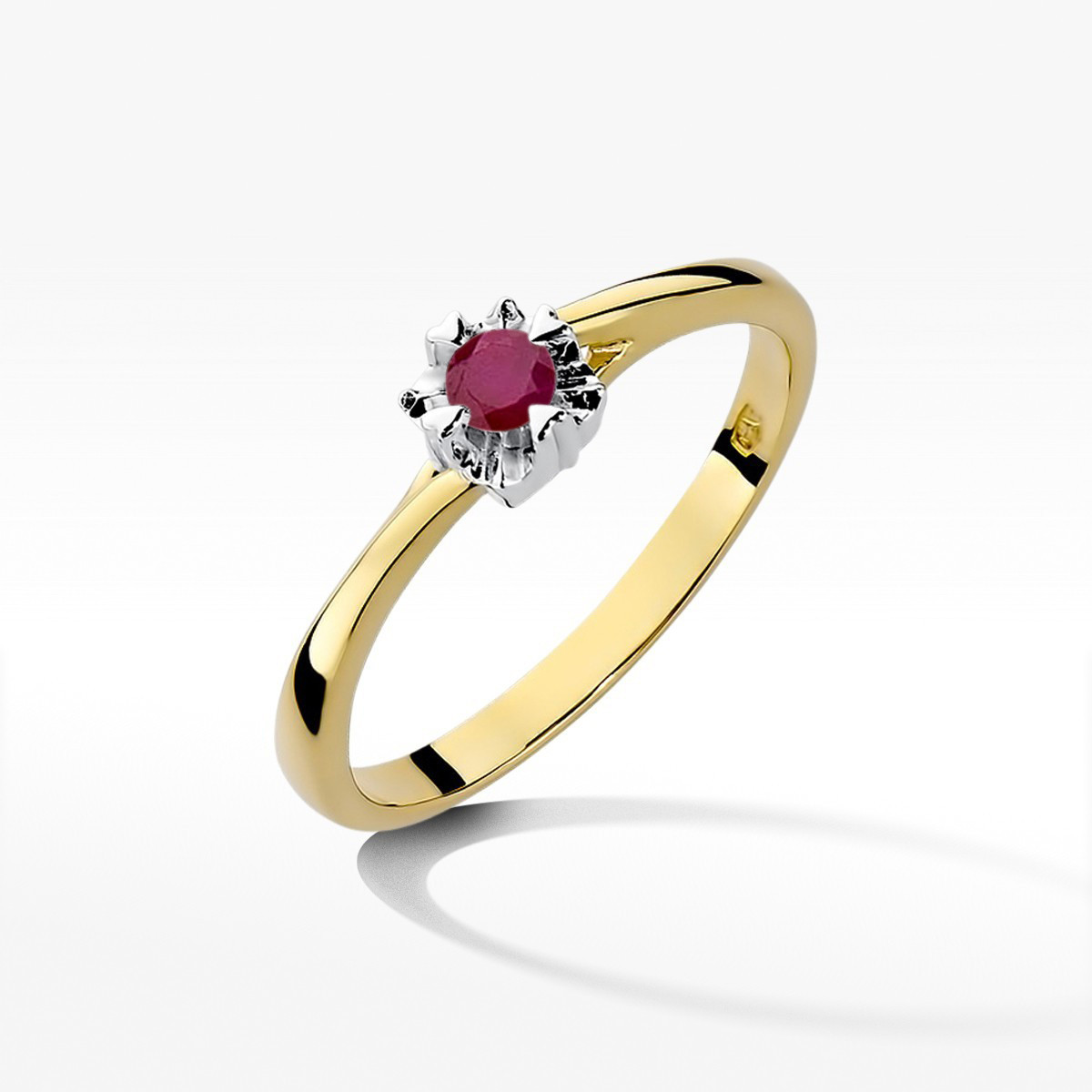 Pierścionek z żółtego złota z rubinem - próba 585 0,15CT w0318.Z3.RUR.01
