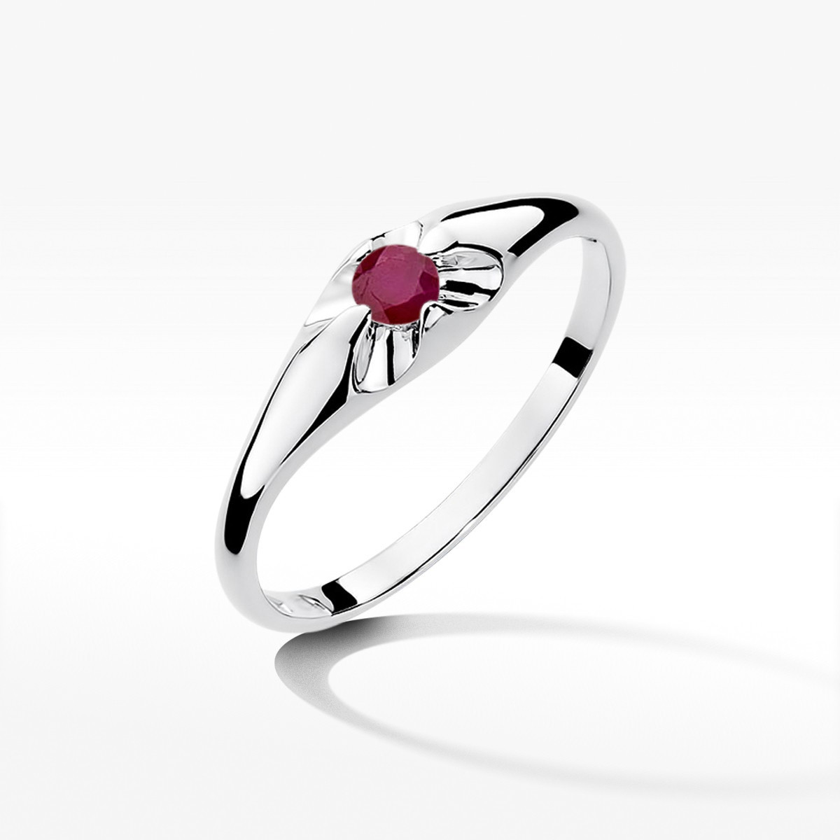 Pierścionek z białego złota z rubinem - próba 585 0,15CT w0331.B3.RUR.01