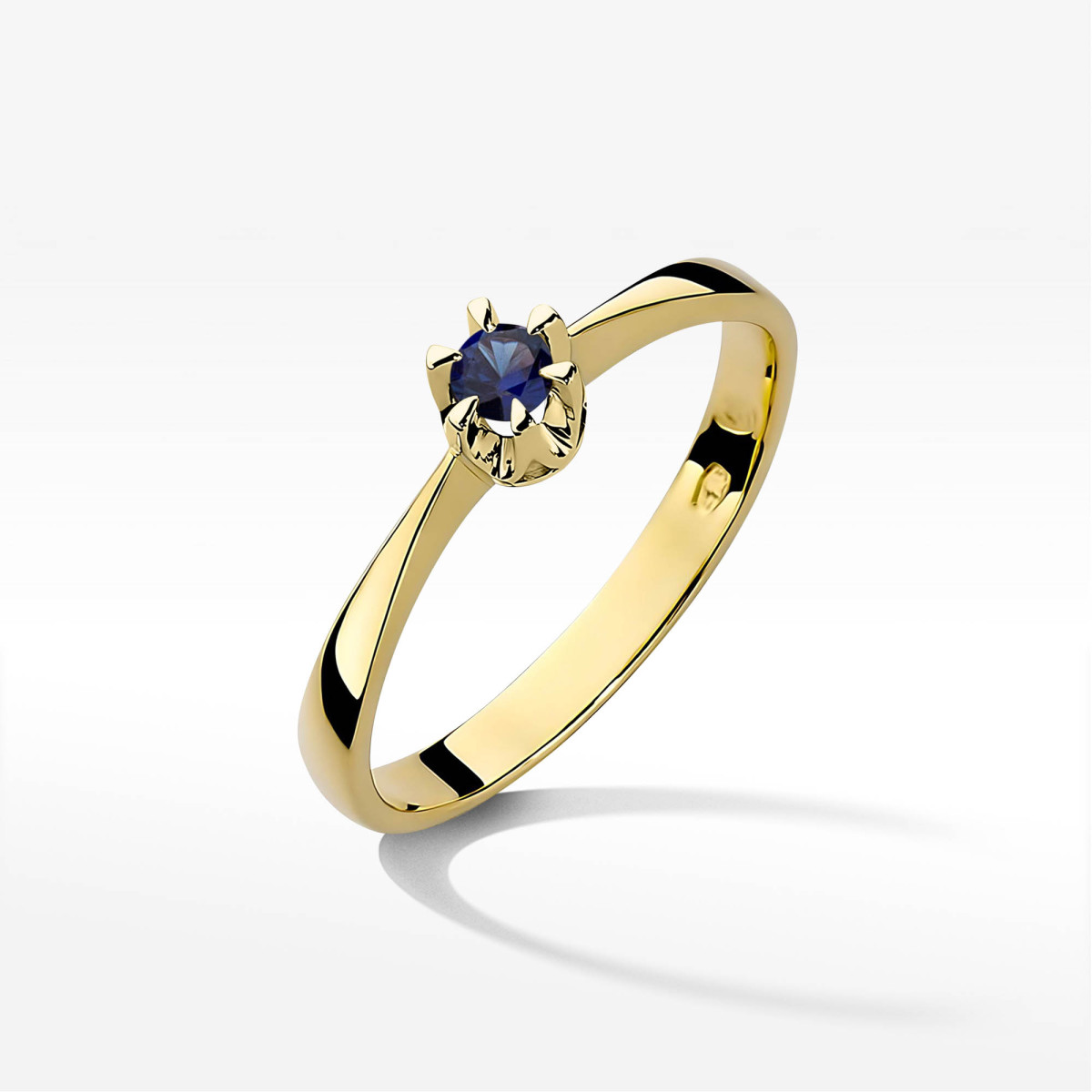 Pierścionek z żółtego złota z szafirem - próba 585 0,15CT w0111.Z3.SAB.01