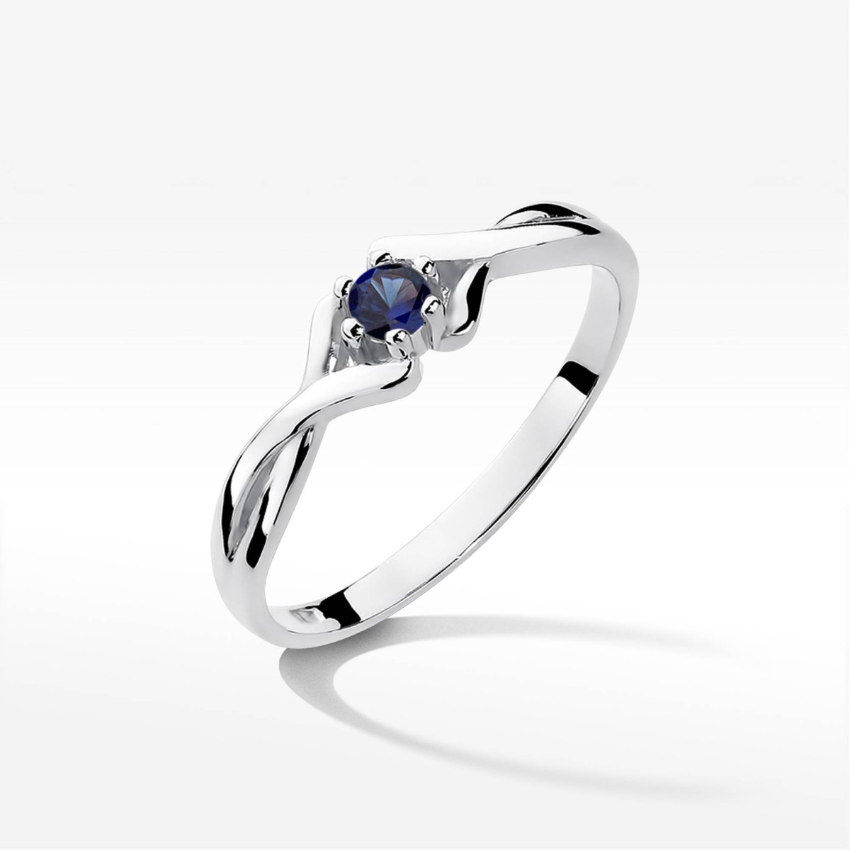 Pierścionek z białego złota z szafirem - próba 585 0,15CT PV-123.B3.SAB.01