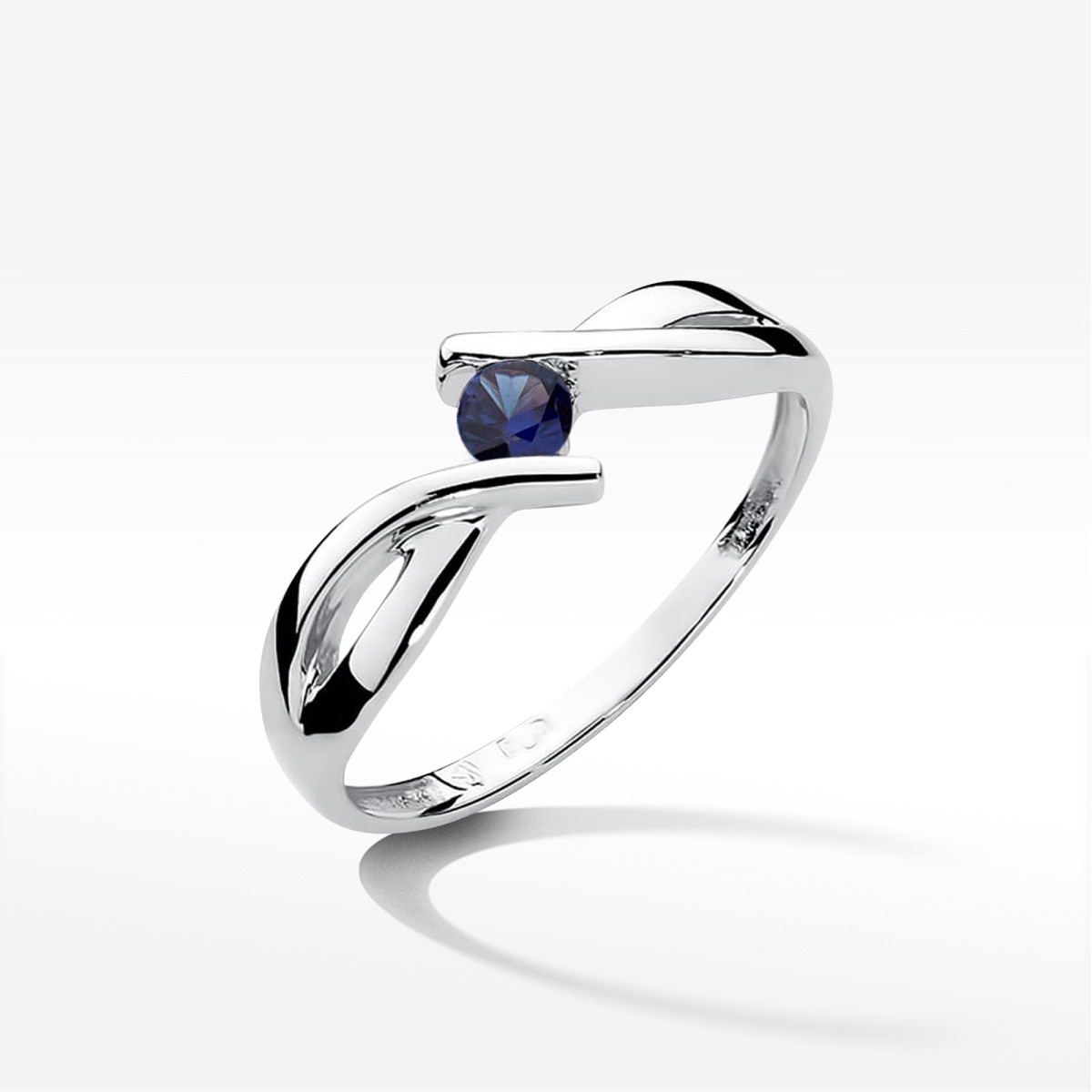 Pierścionek z białego złota z szafirem - próba 585 0,15CT w0191.B3.SAB.01