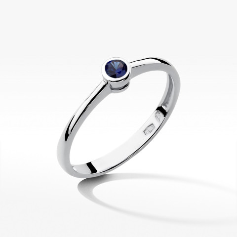 Pierścionek z białego złota z szafirem - próba 585 0,15CT w0224.B3.SAB.02