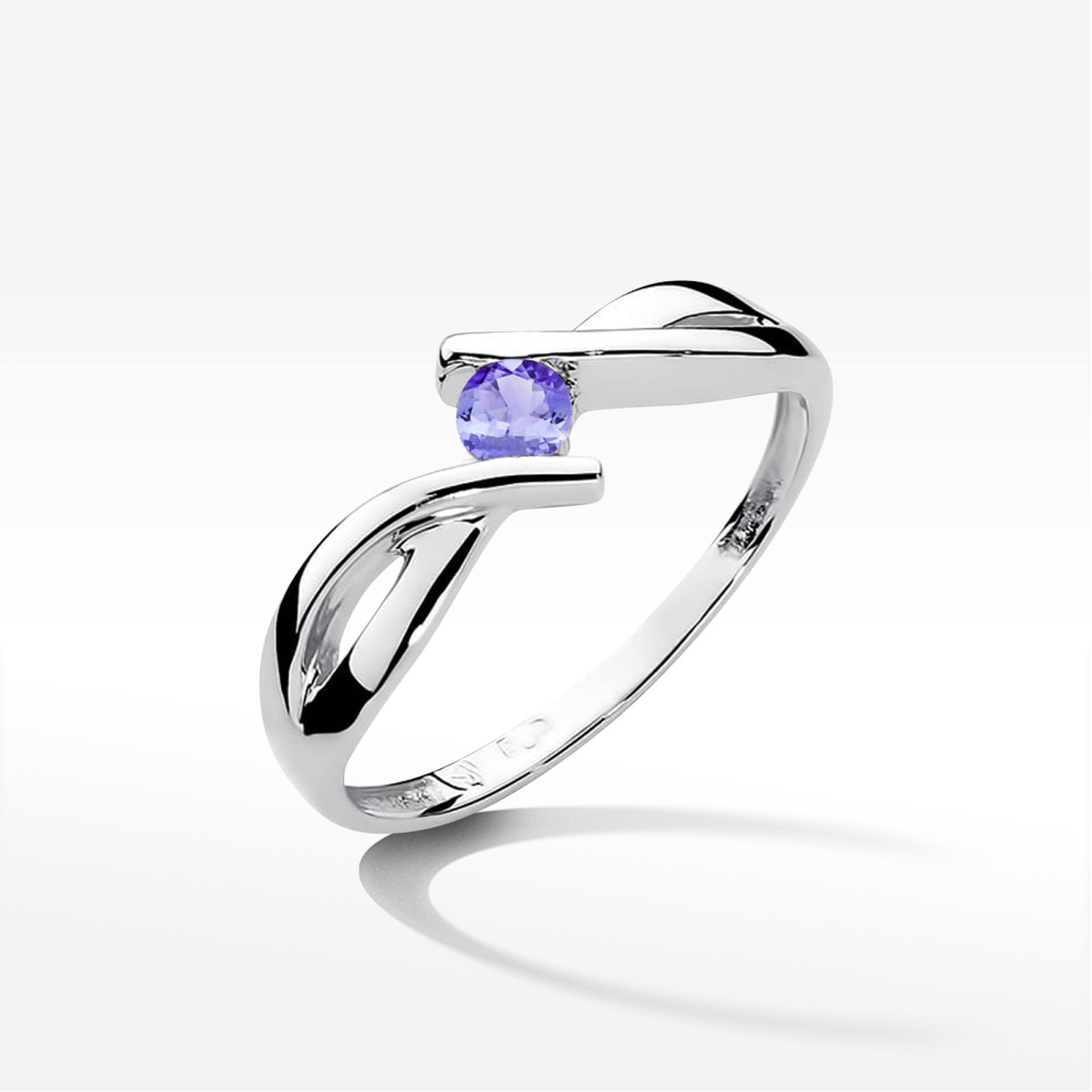 Pierścionek z białego złota z tanzanitem - próba 585 0,15CT w0191.B3.TAP.01