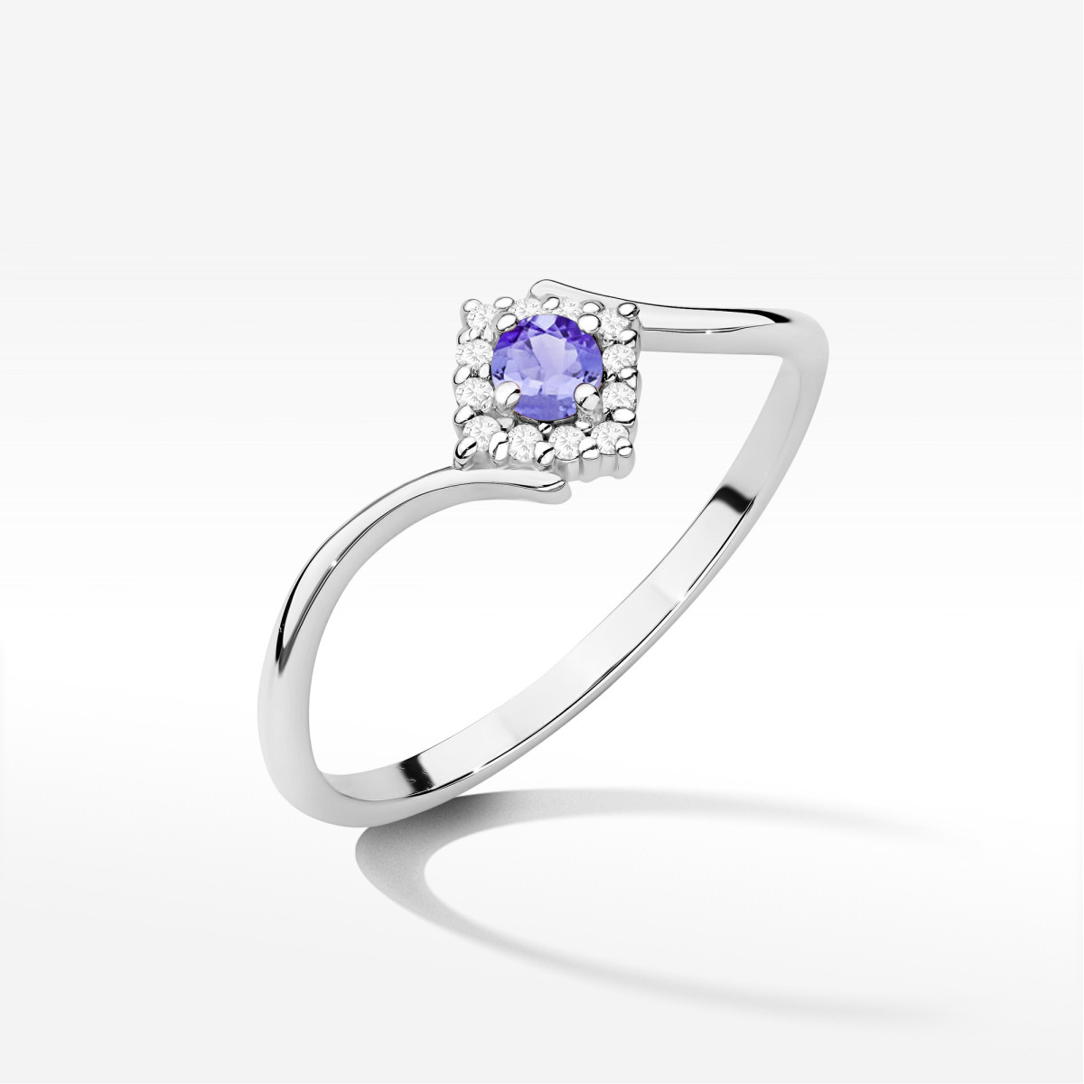 Pierścionek z białego złota z tanzanitem - próba 585 0,21CT w0702.B3.TAP.01