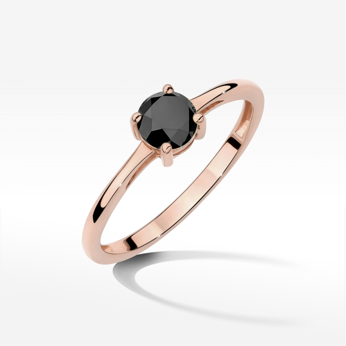 Pierścionek z różowego złota z czarnym diamentem - próba 585 0,50CT w0656.R3.DIB.01