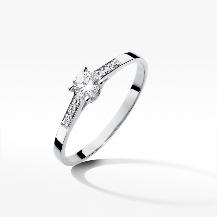 Pierścionek z białego złota z diamentami  - próba 585 0,21CT W-399B