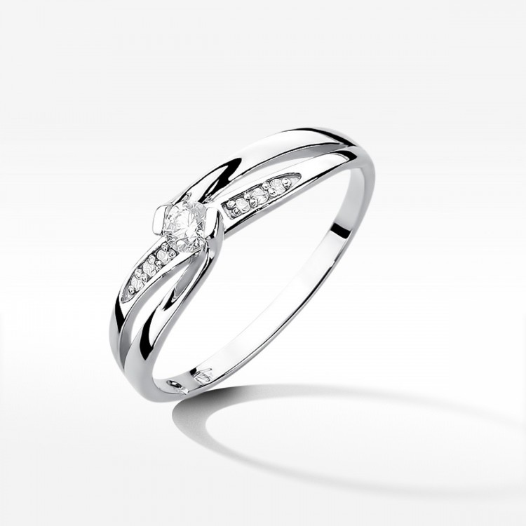 Pierścionek z białego złota z diamentami  - próba 585 0,13CT W-415B