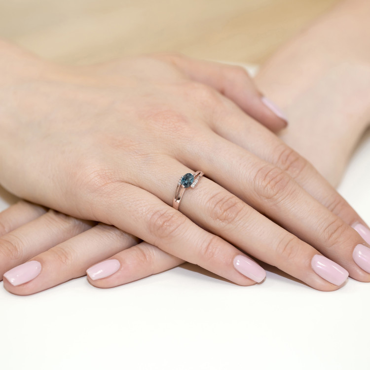 Pierścionek PV-072 Topaz London Blue 0,50ct różowe złoto