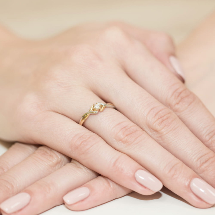 Pierścionek PV-123B Diament 0,08ct żółte złoto