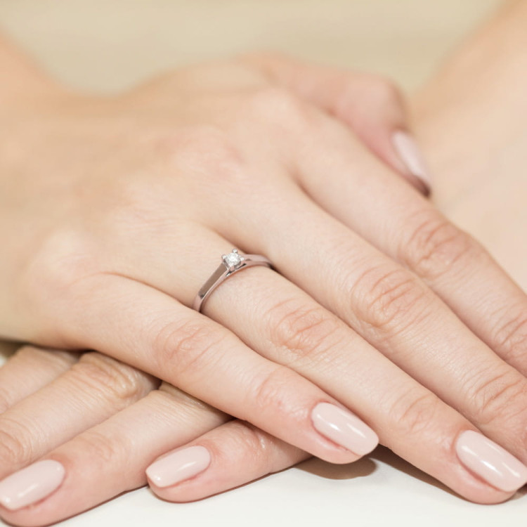Pierścionek W0221 Diament 0,12ct różowe złoto