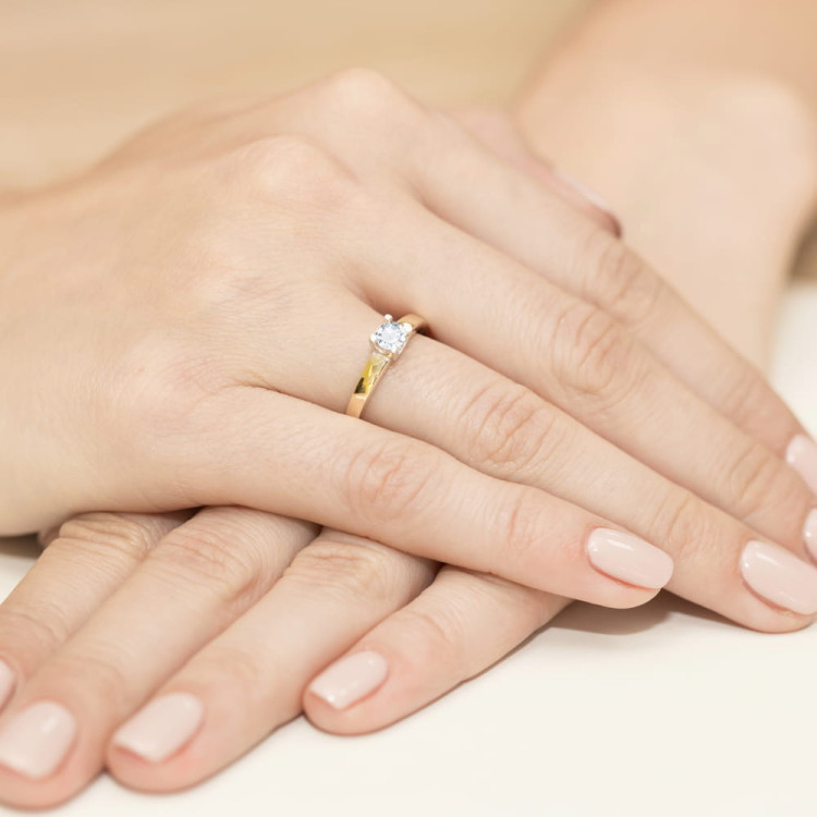 Pierścionek W0225B Diament 0,30ct żółte złoto