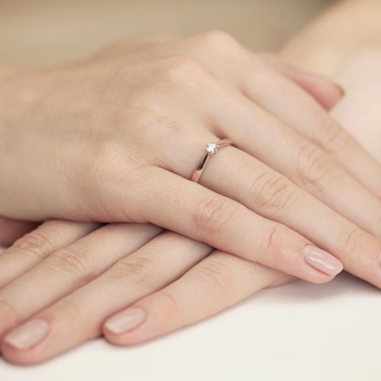 Pierścionek W0229 Diament 0,12ct różowe złoto