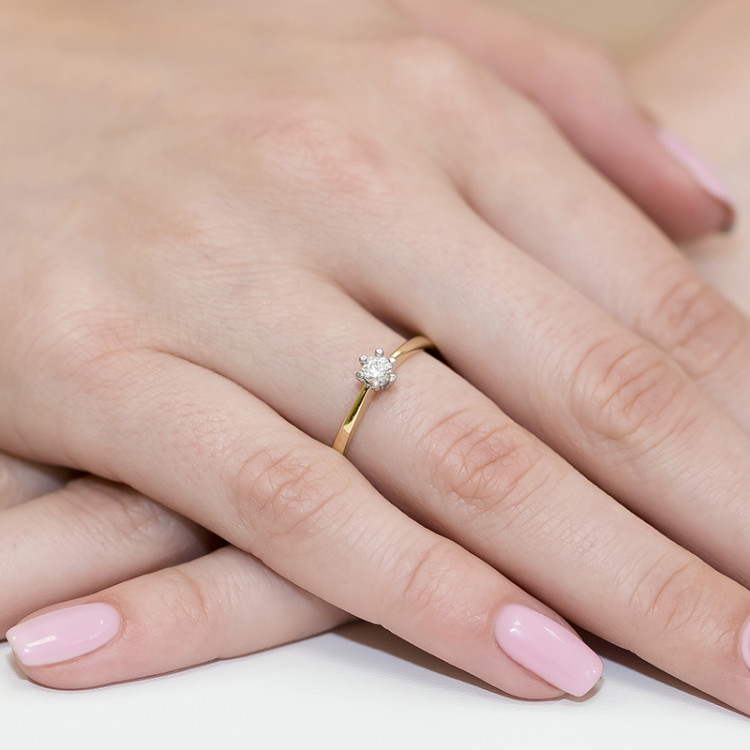 Pierścionek W0256 Diament 0,20ct żółte złoto
