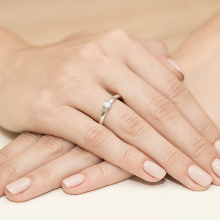 Pierścionek W0292 Diament 0,15ct białe złoto