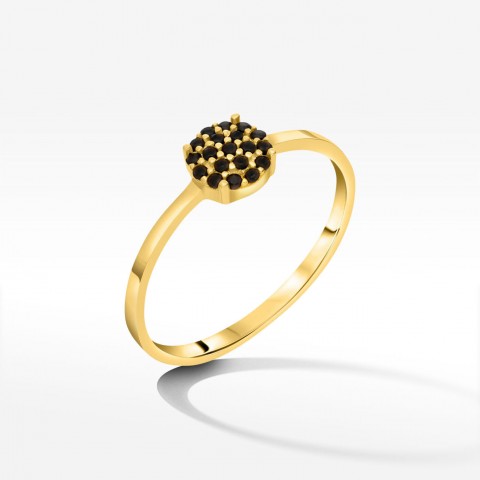 Złoty pierścionek z czarnymi cyrkoniami