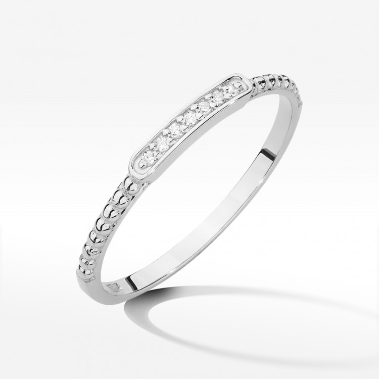 Pierścionek z białego złota z diamentami - próba 585 0,04CT W-606B