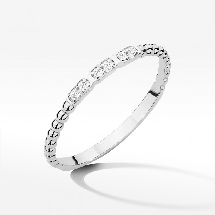 Pierścionek z białego złota z diamentami  - próba 585 0,03CT W-479B