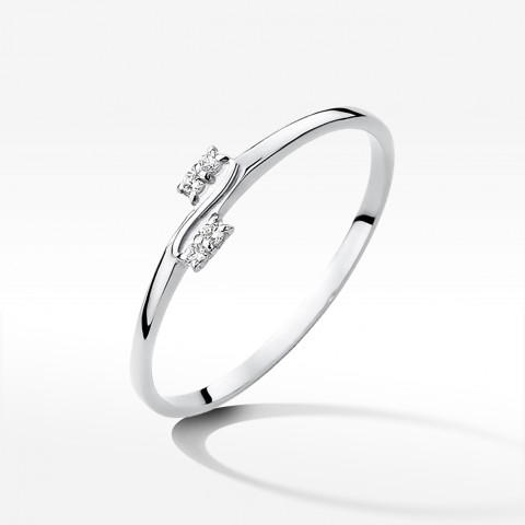 Pierścionek z białego złota z diamentami  - próba 585 0,03CT W-505B