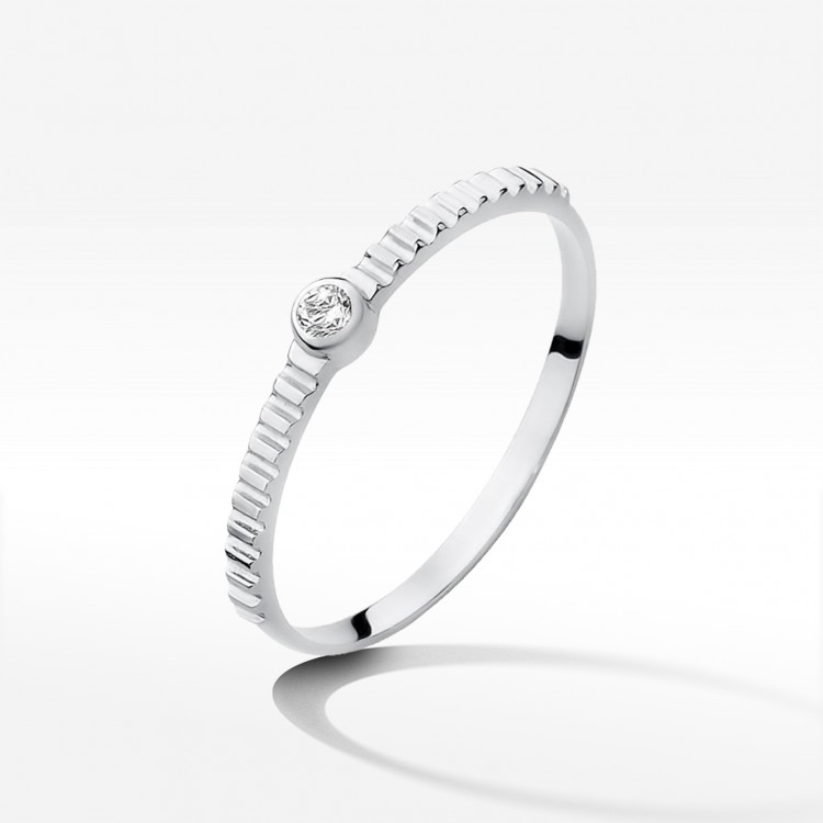 Pierścionek z białego złota z diamentem - próba 585 0,04CT W-512B
