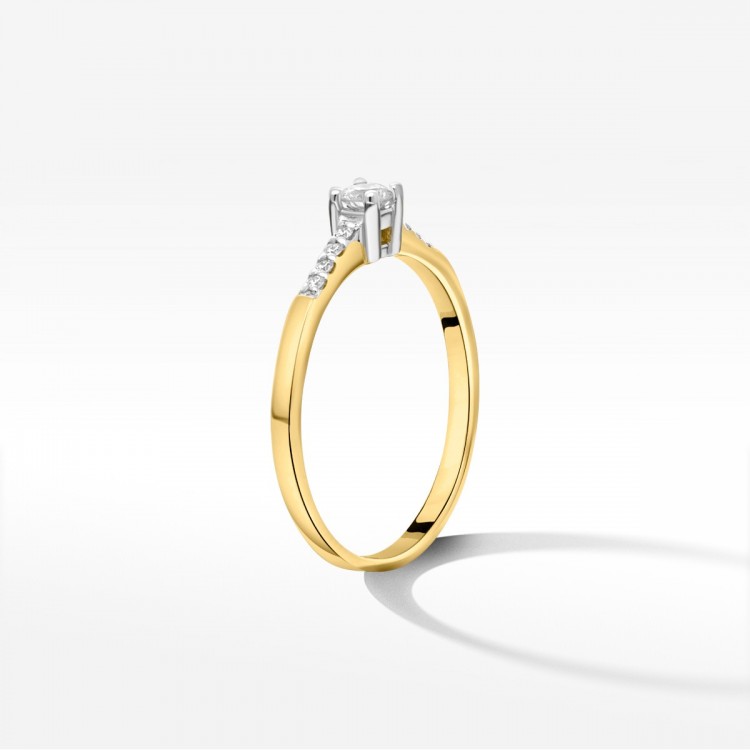 Pierścionek z żółtego złota z diamentami  - próba 585 0,22CT PV-214A